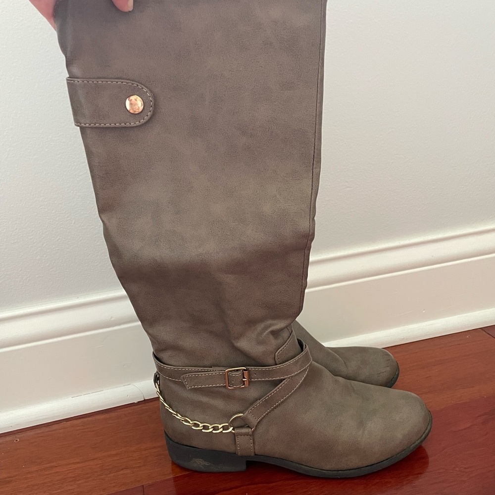 Cute boots